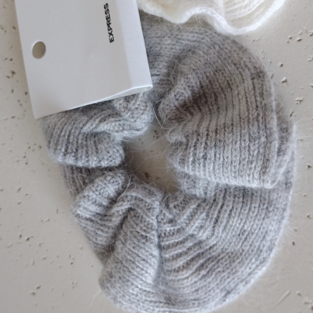 Express Ponytail holders - Picture 2 of 5